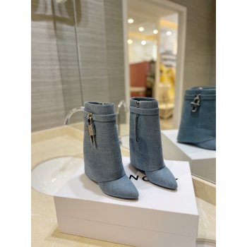 Shark Lock ankle boots