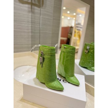 Shark Lock ankle boots